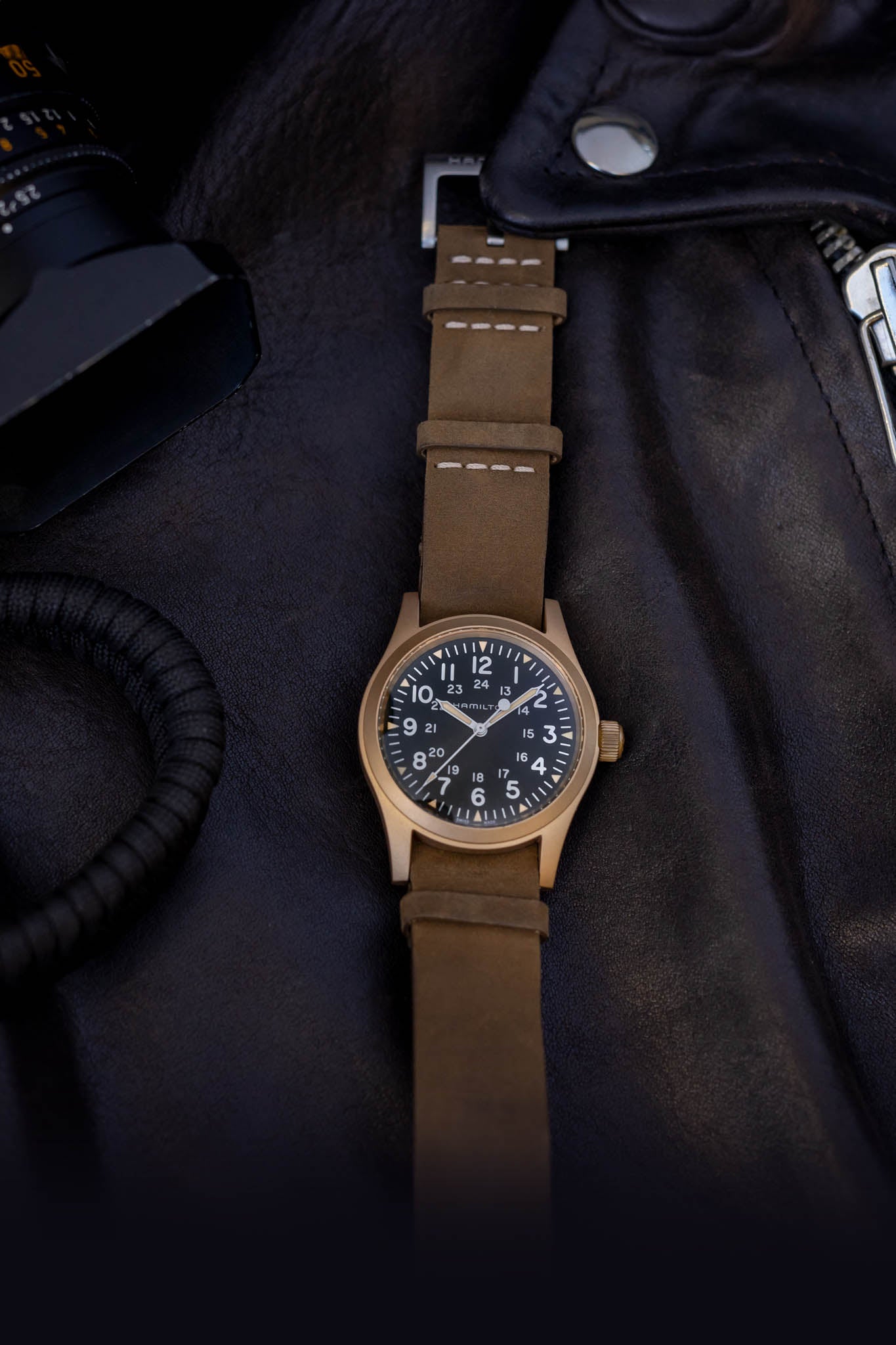 Hamilton Khaki Field 38 Mechanical Bronze rannekello