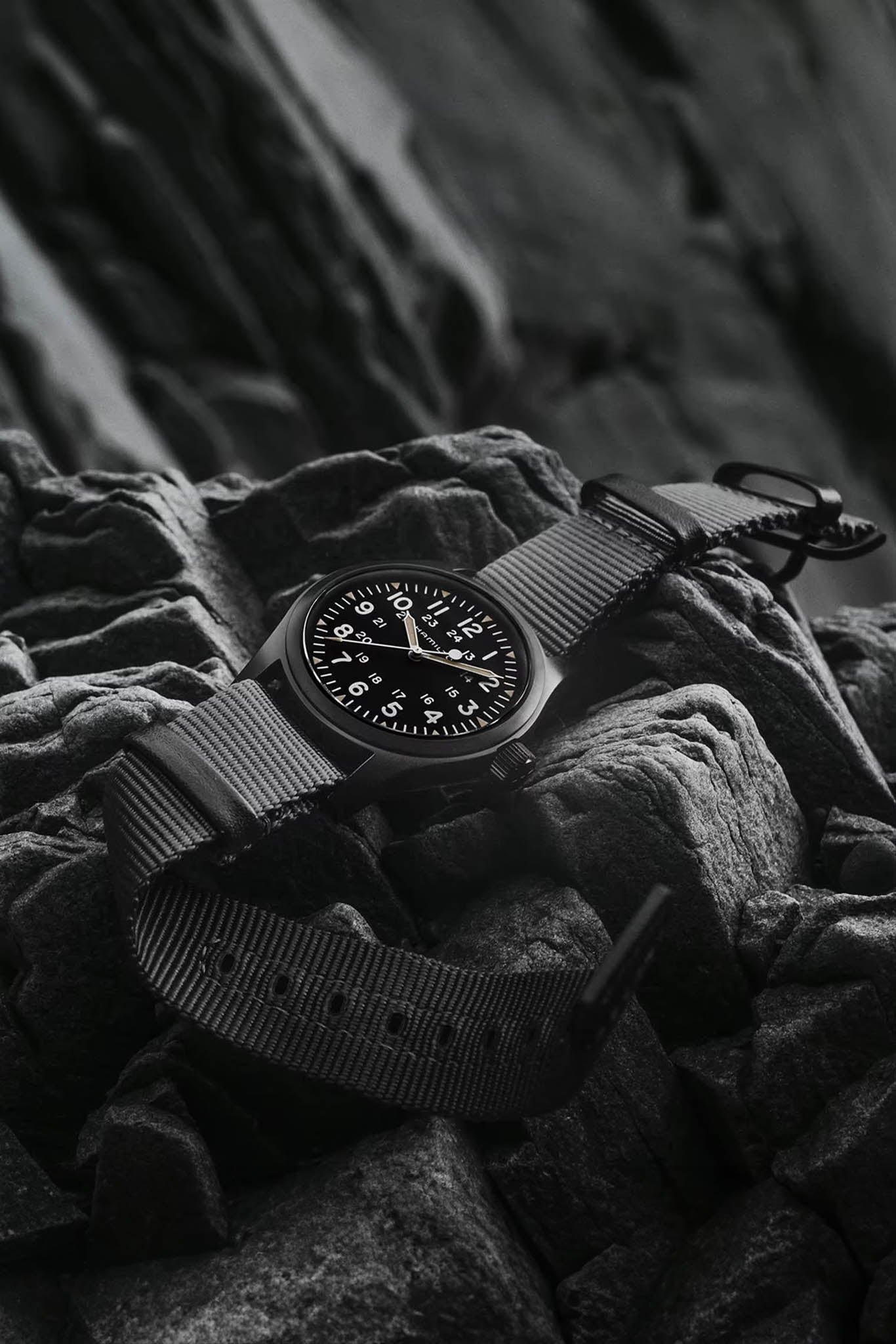 Hamilton Khaki Field 38 Mechanical rannekello