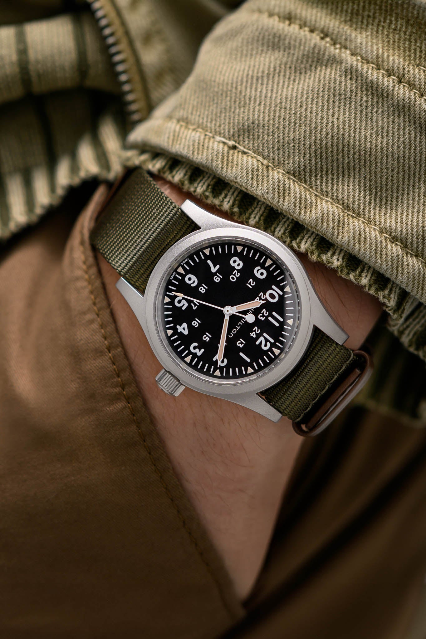 Hamilton Khaki Field 38 Mechanical rannekello