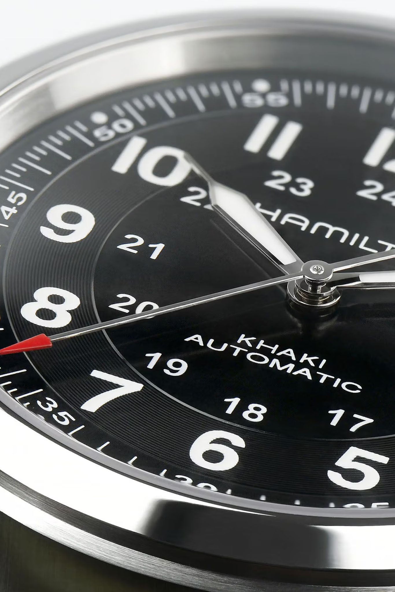 Hamilton Khaki Field Auto 38 Call of Duty LE rannekello