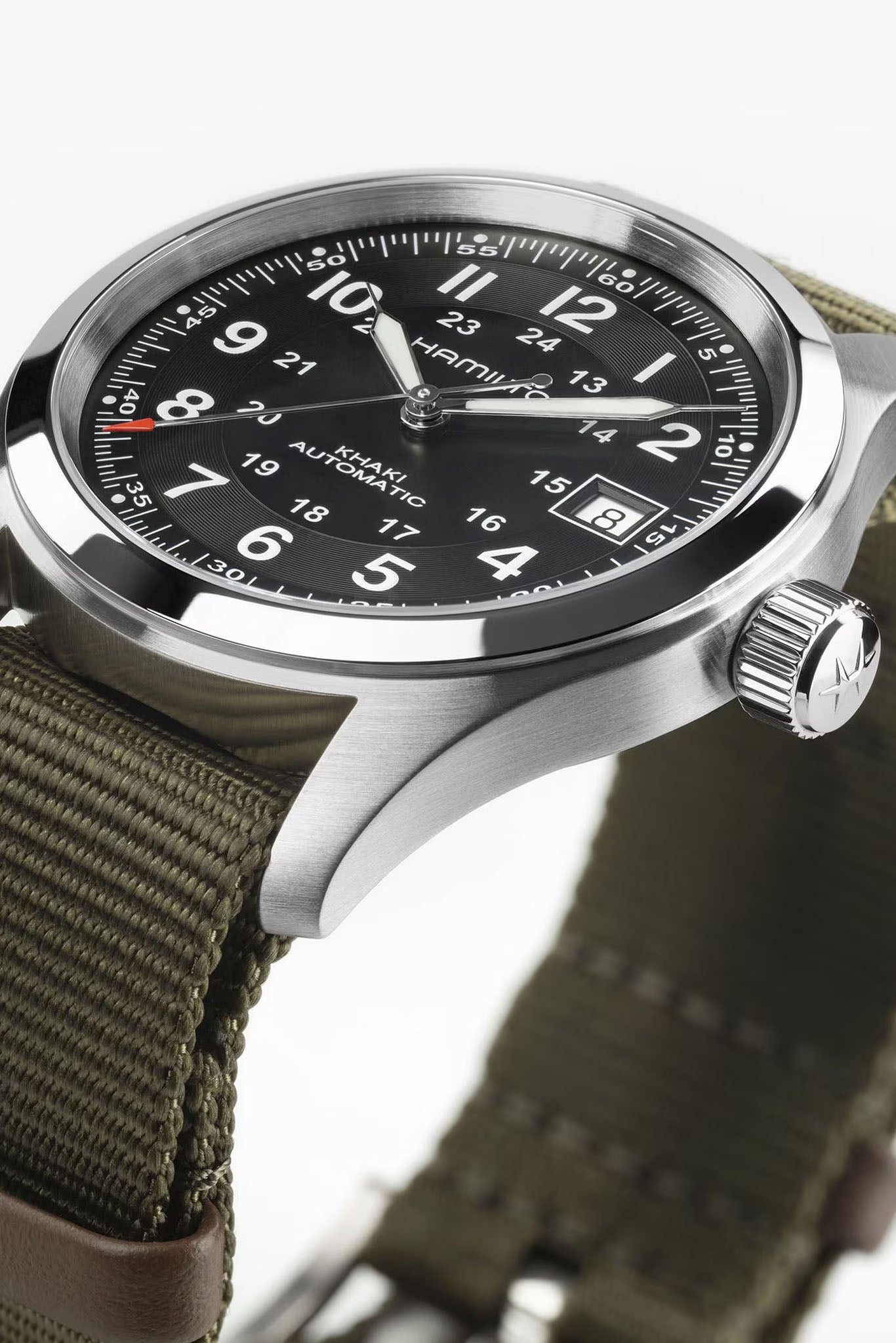 Hamilton Khaki Field Auto 38 Call of Duty LE rannekello