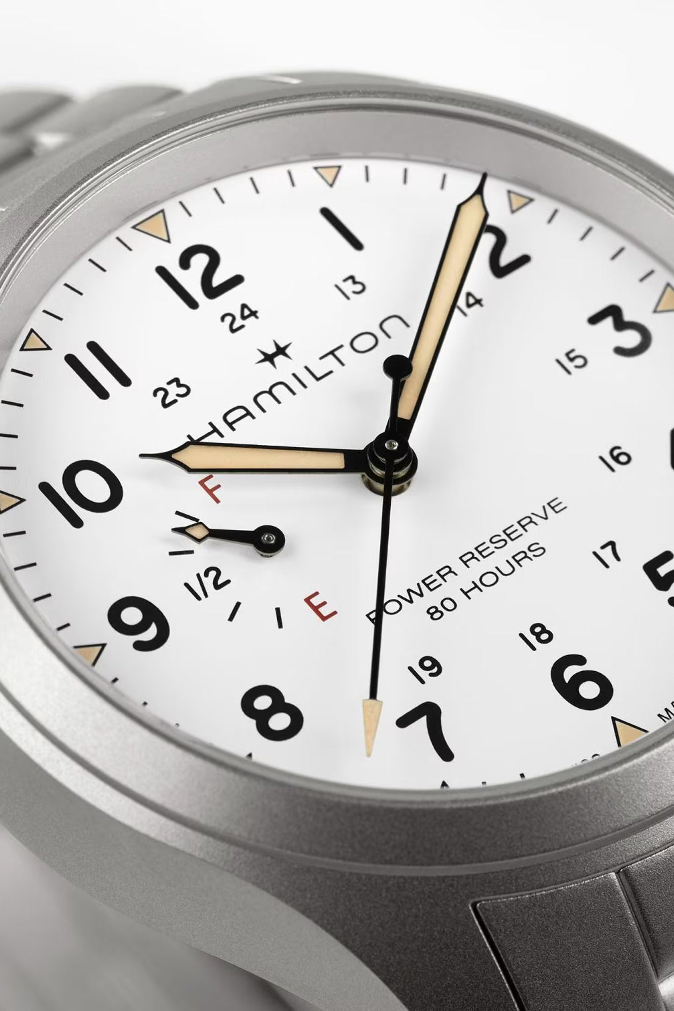 Hamilton Khaki Field Mechanical Power Reserve 40 rannekello