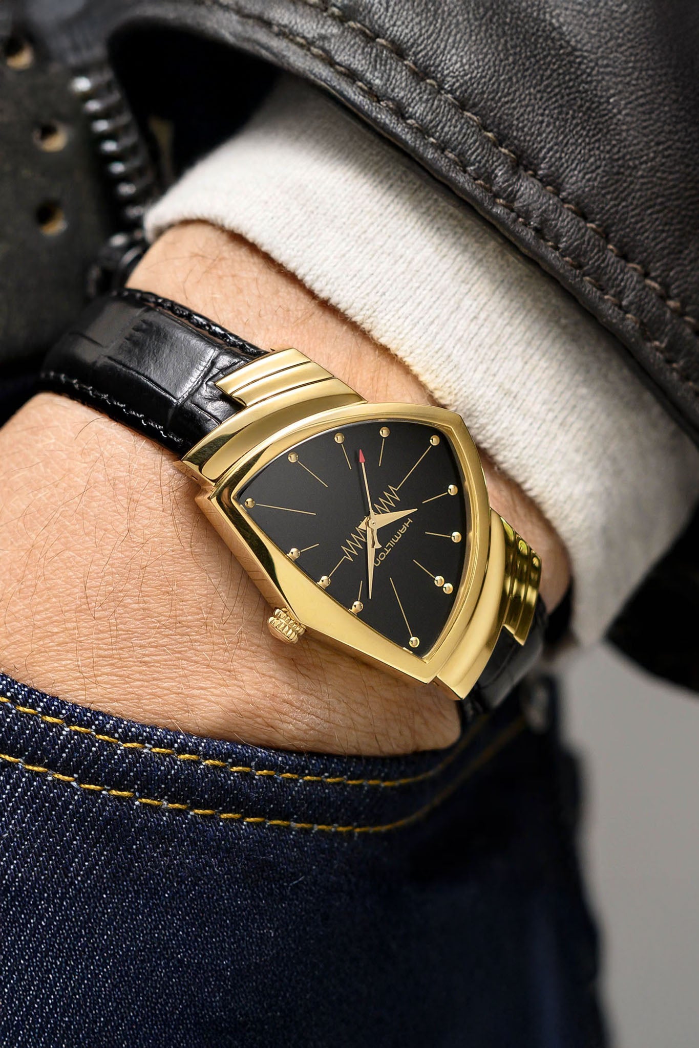 Hamilton Ventura 32 Quartz rannekello