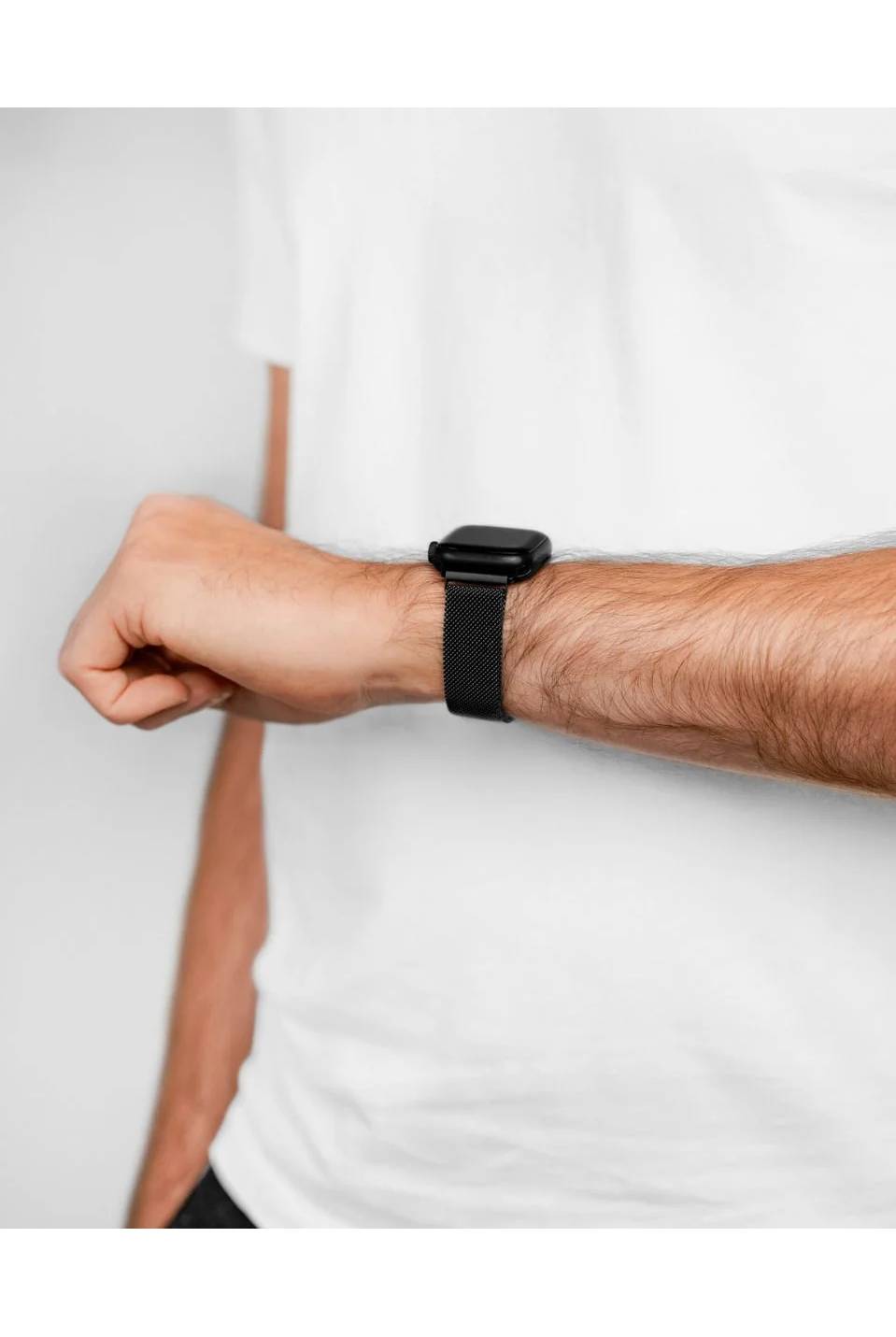 Hirsch Milanaise for Apple Watch L Black kellon ranneke