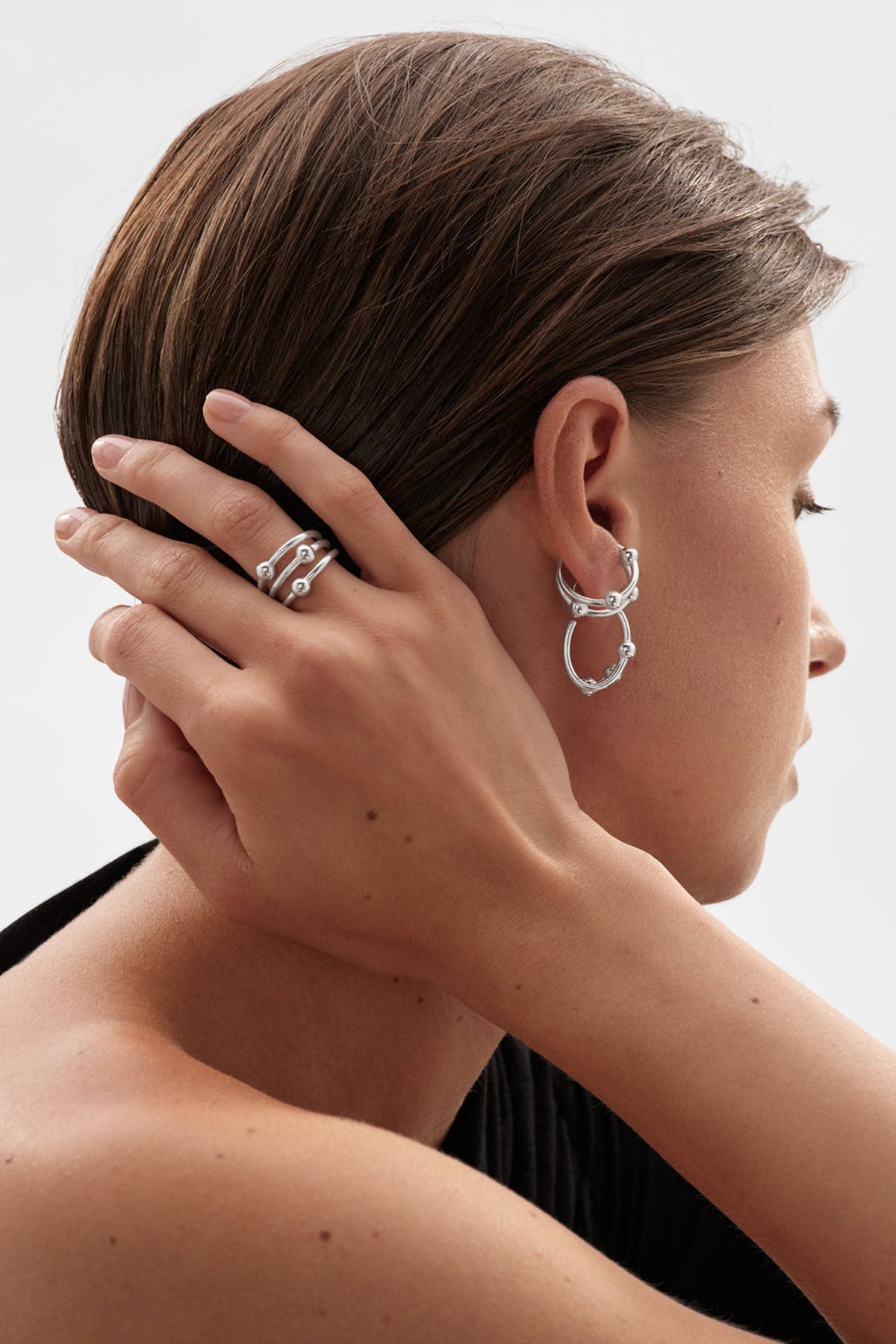 Kalevala Kehät ear cuff hopea