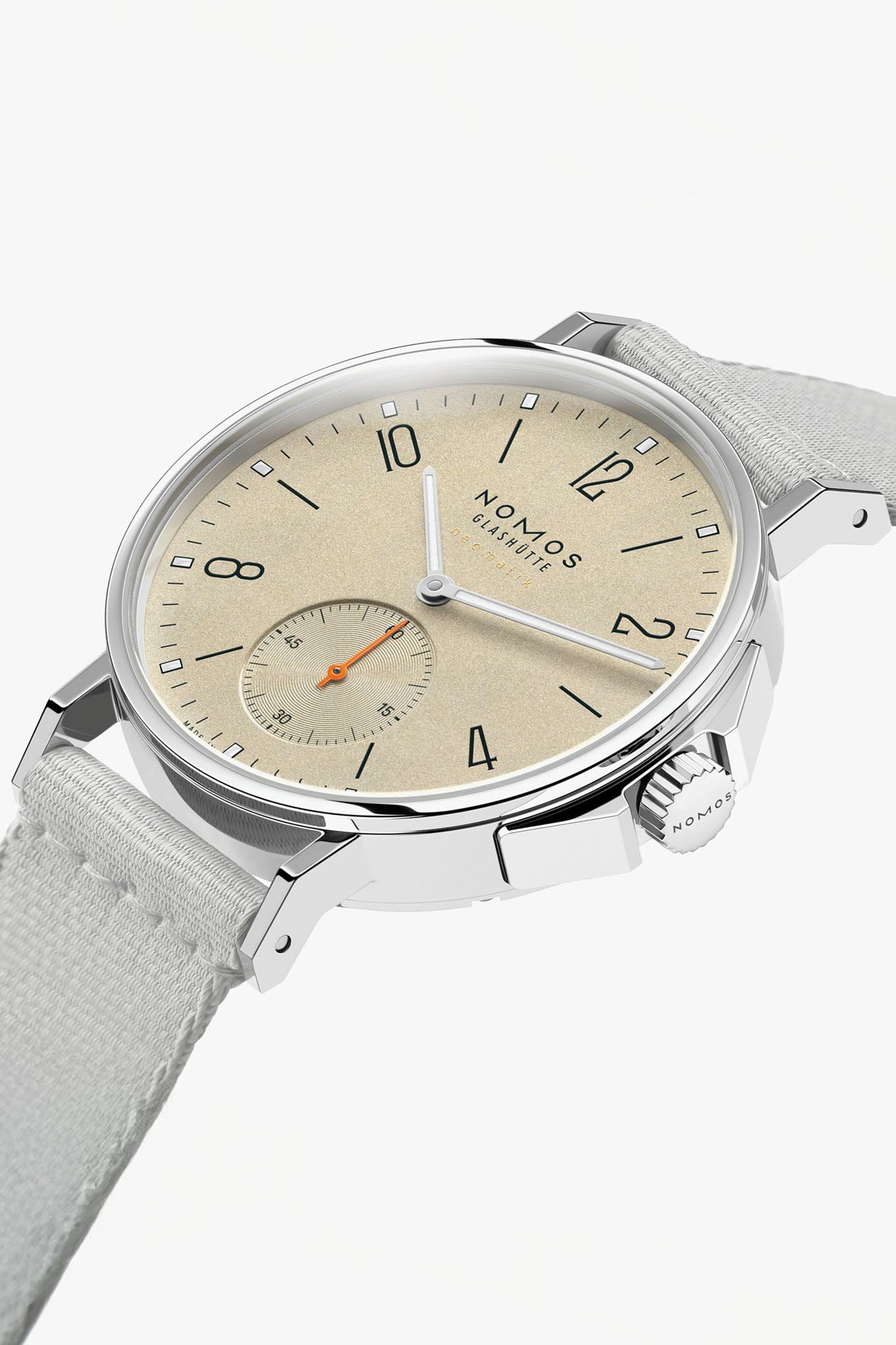 Nomos Glashütte Ahoi Neomatik Sand 36,3mm 569