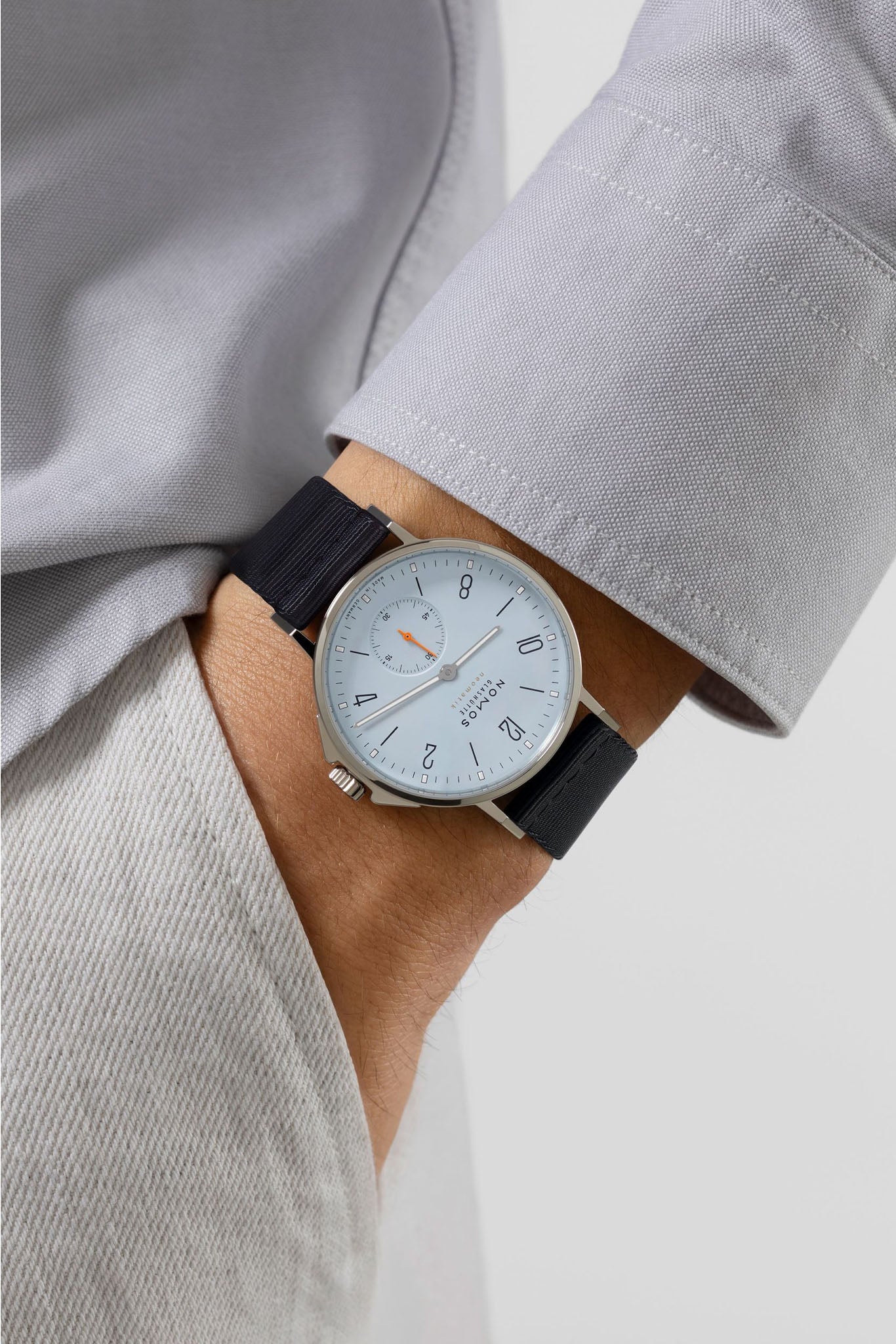 Nomos Glashütte Ahoi Neomatik Sky 36,3mm 568