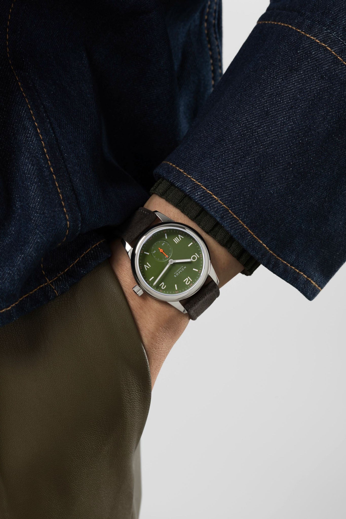 nomos-glashutte-club-campus-36-all-olive-707-gb