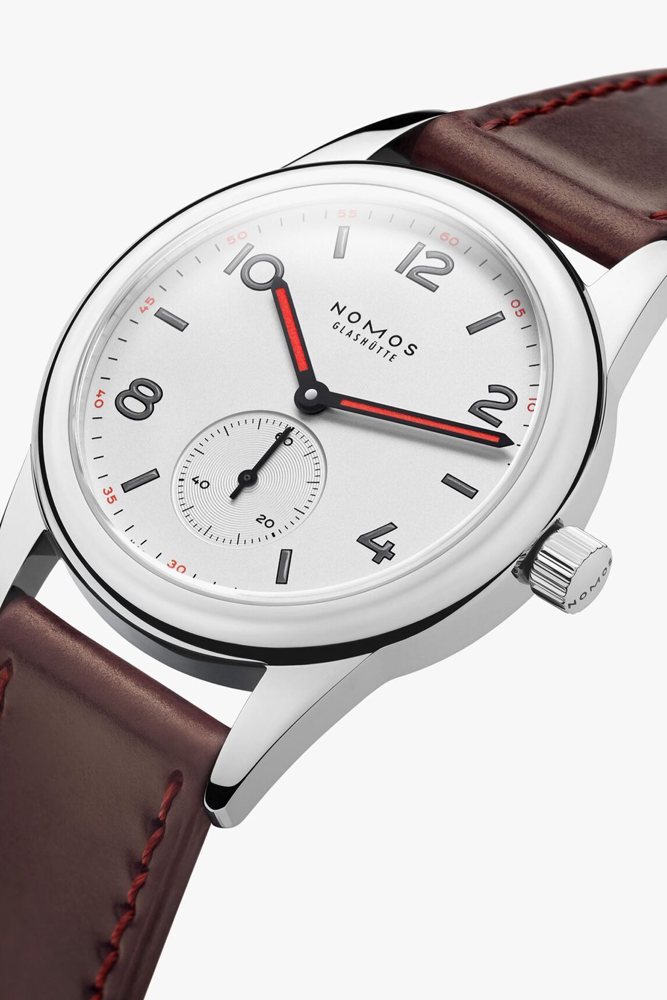 Nomos Glashütte Club rannekello