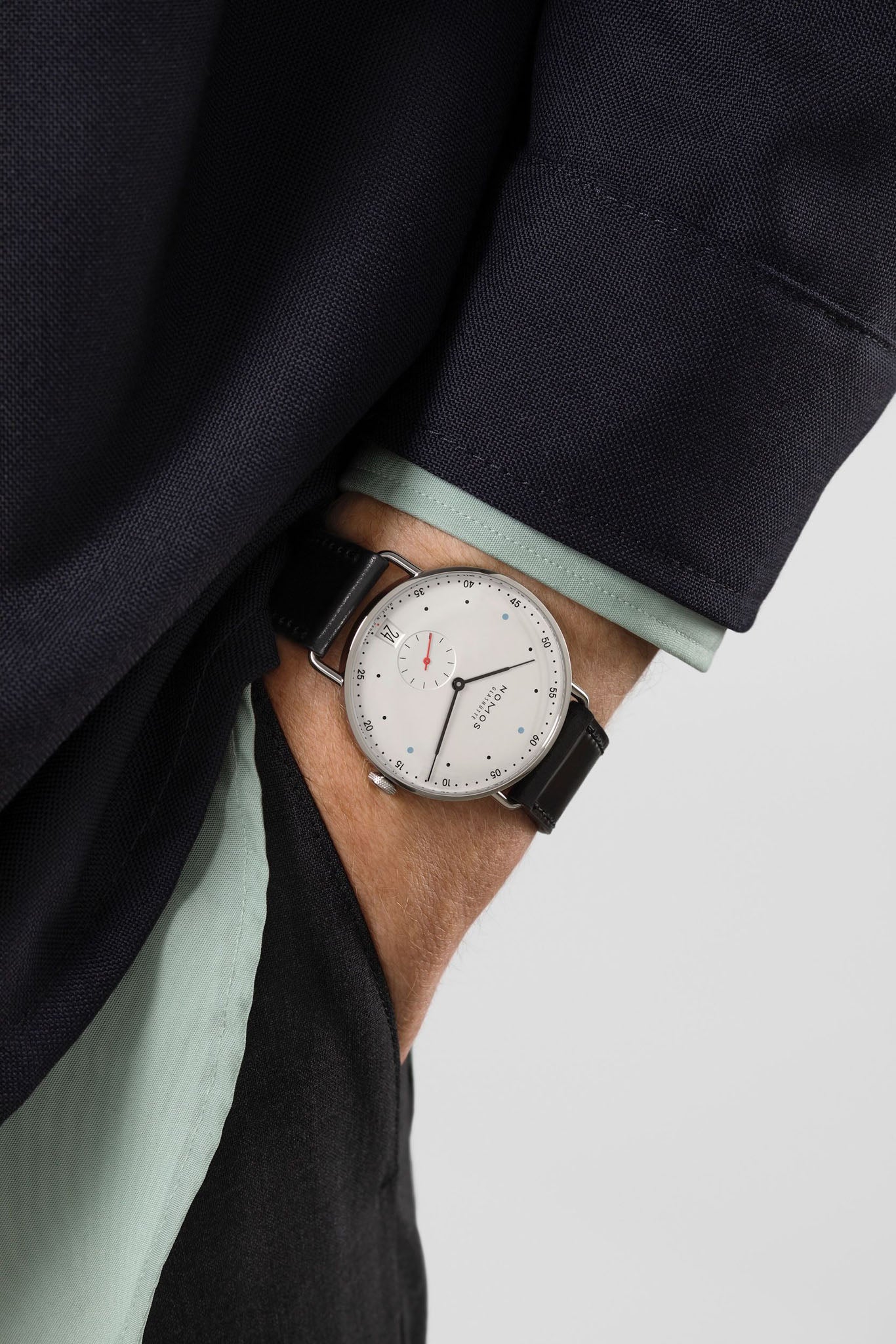 Nomos Glashütte Metro 38 Date 1102.GB