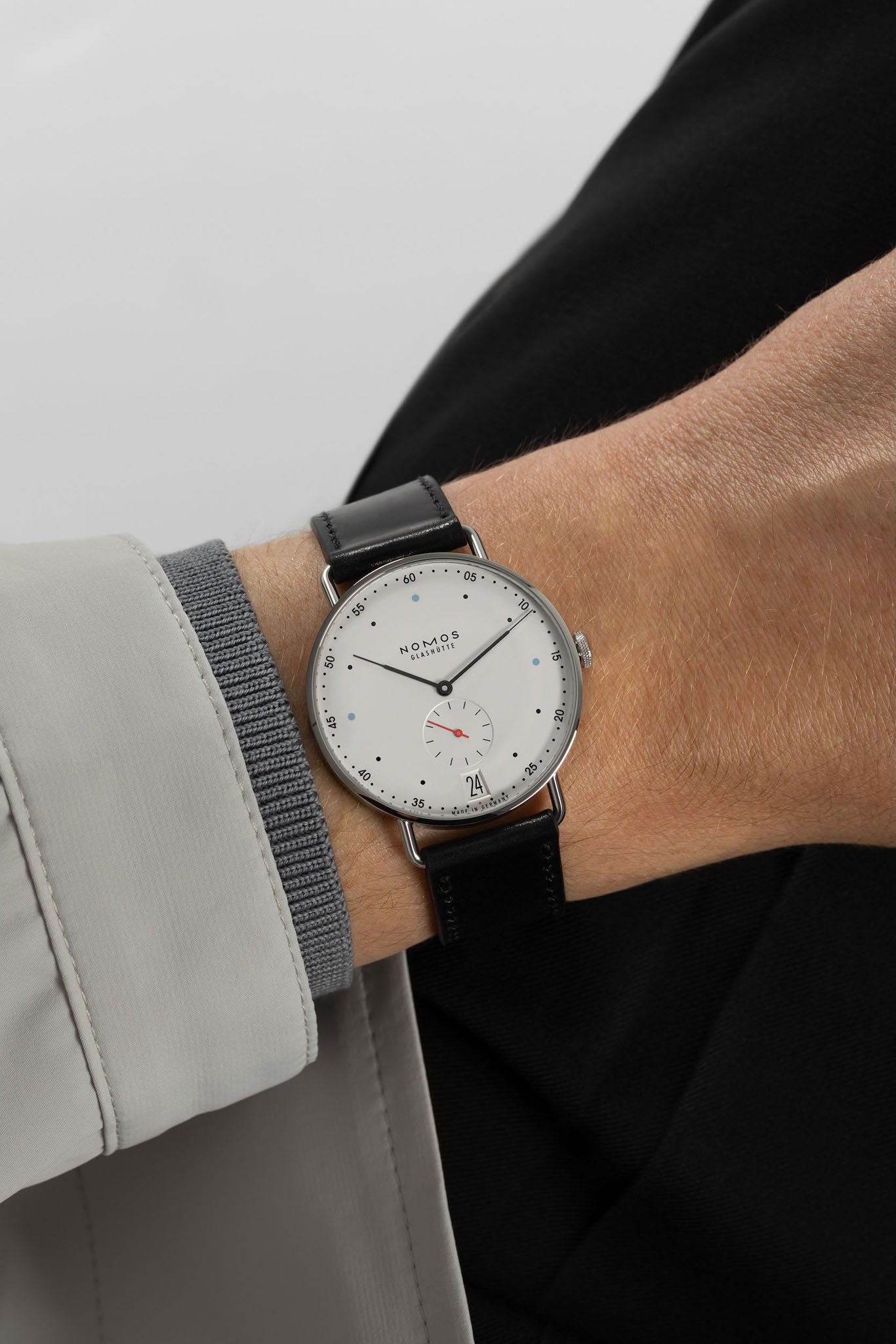 Nomos Glashütte Metro 38 Date 1102.GB