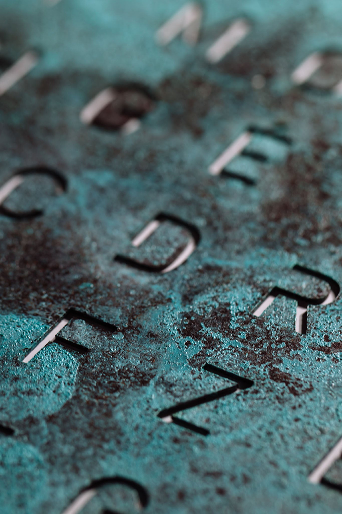 Qlocktwo Earth 45 Creator’s Edition Vintage Copper