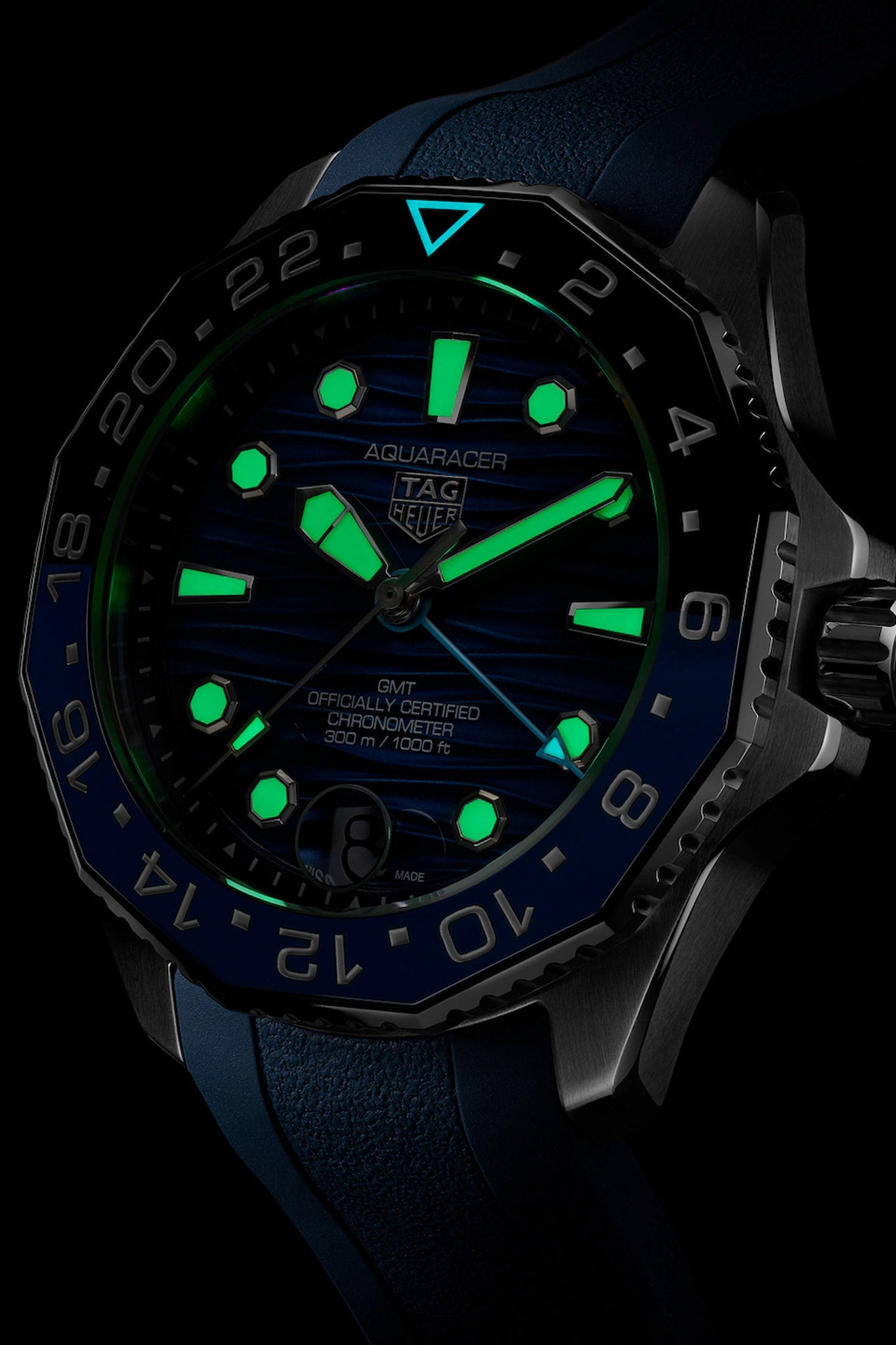 TAG Heuer Aquaracer Professional 300 GMT rannekello