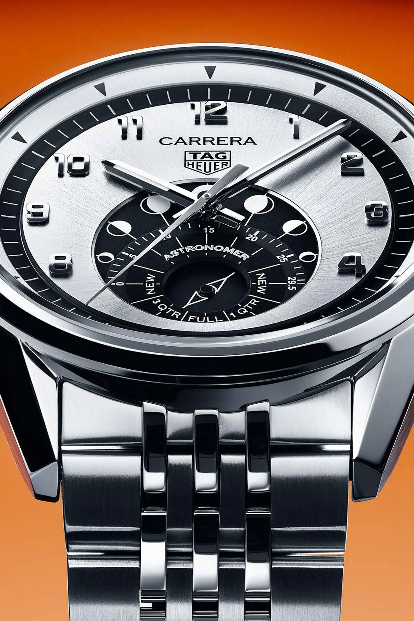 TAG Heuer Carrera Astronomer rannekello