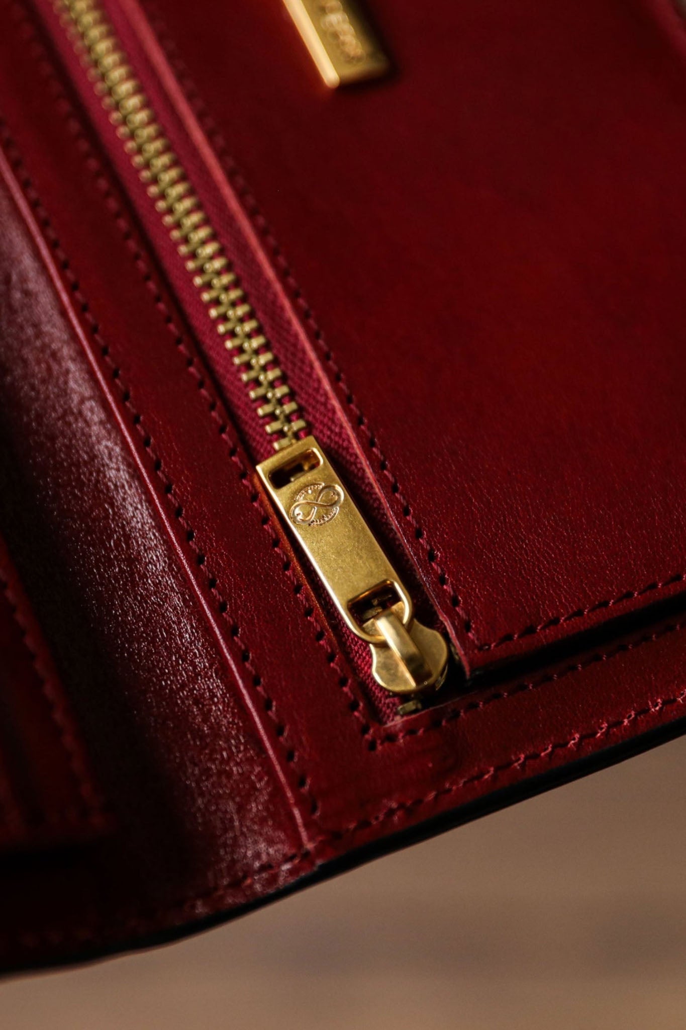 Time Resistance The Periodic Table, coat wallet lompakko, punainen