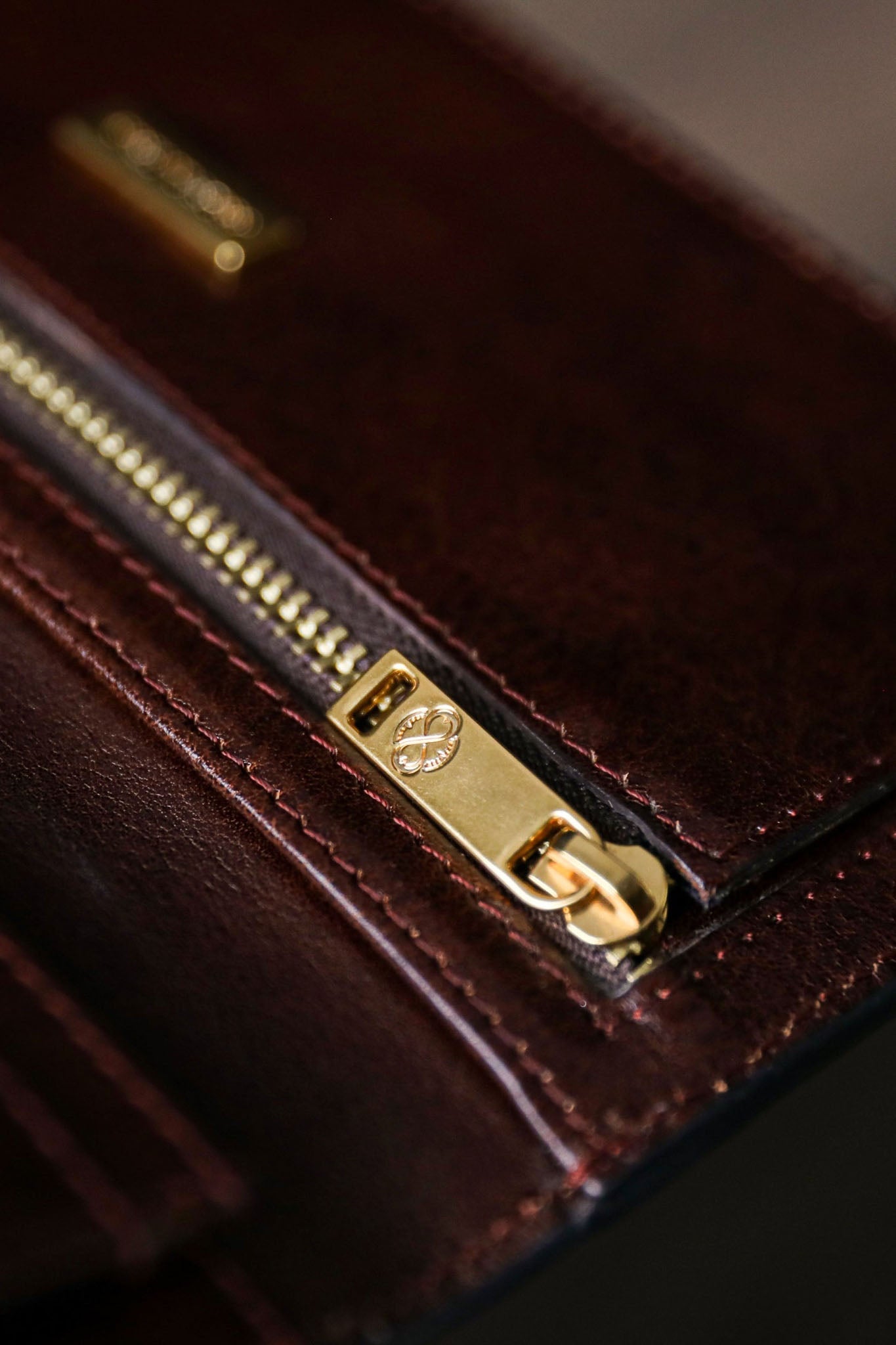 Time Resistance The Periodic Table, coat wallet lompakko, ruskea