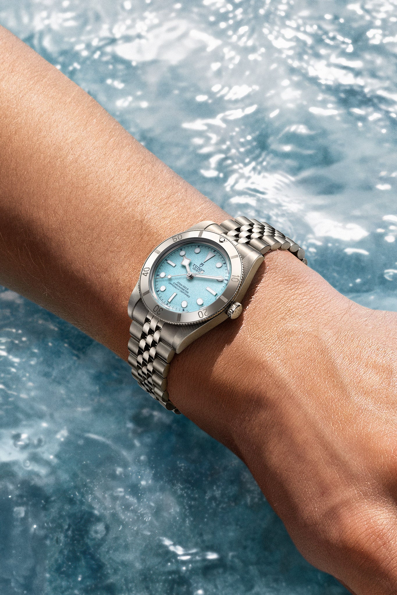 Tudor Black Bay 54 Lagoon Blue rannekello